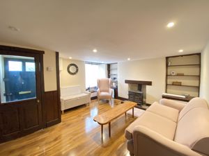 Living Room- click for photo gallery